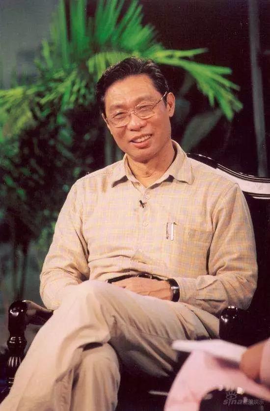 【南京江北新区】钟南山这张图疯传：17年前他领军战非典；今天，84岁的他再赴武汉