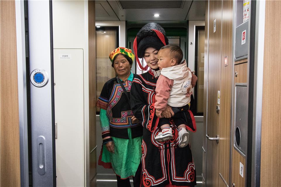 经济日报：远方的礼物