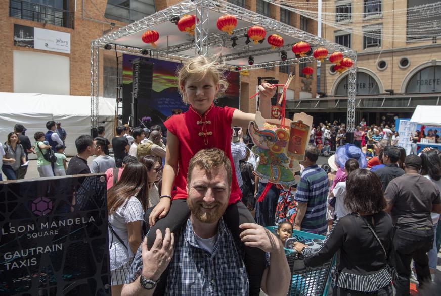 #经济日报#中国“年味儿”飘香世界