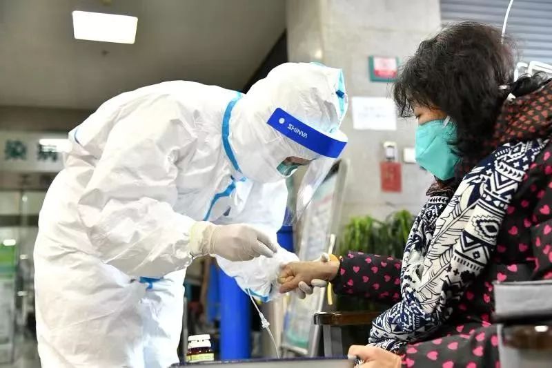 长沙晚报掌上长沙@“我自愿报名，不计报酬，无论生死”