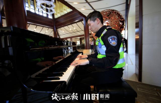 #掌上兰州#杭州小夫妻西湖边一张照片火了：真是神仙眷侣