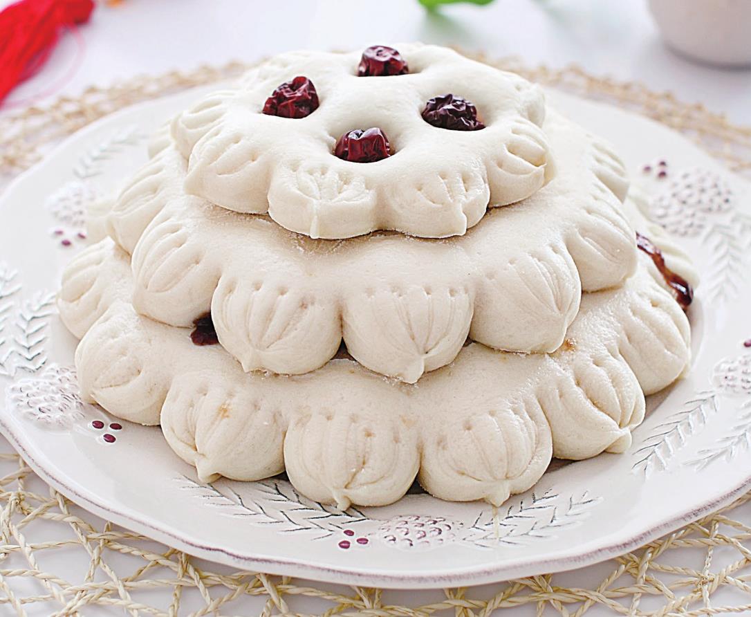 过年教你蒸红枣莲花馒头寓意好年味儿浓招待客人有面子