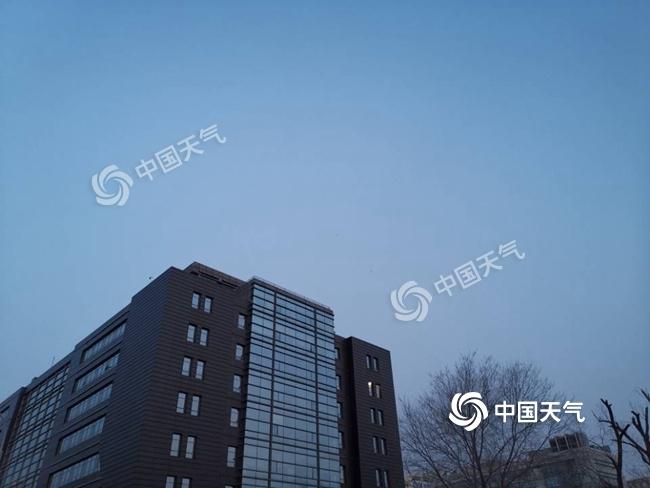 [经济日报]除夕北京降温明显最高3℃ 注意添衣保暖