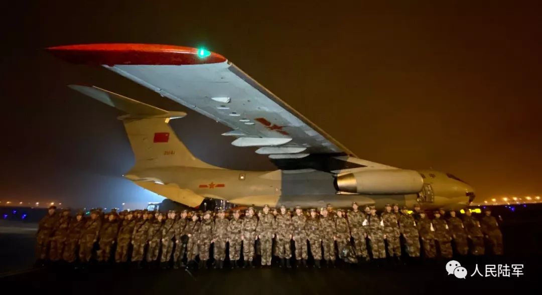 #中国经济网#砥柱中流！陆海空医疗大军昨星夜入汉