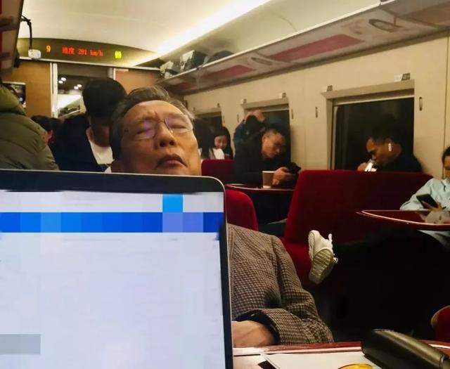 「荆楚网」挂帅出征的钟南山被传染？官方回应