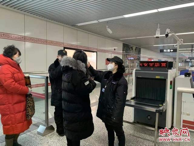 映象网■郑州地铁防控升级！不戴口罩禁止乘坐地铁出行