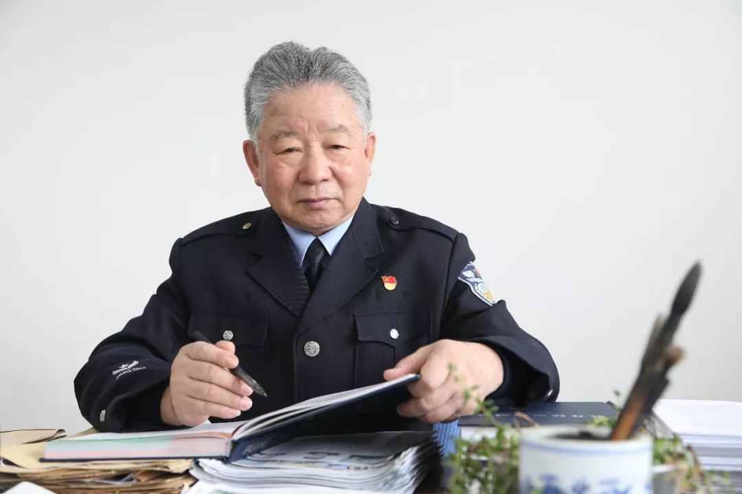 "袁宝林这样说.特别声明:本文为人民日报新媒