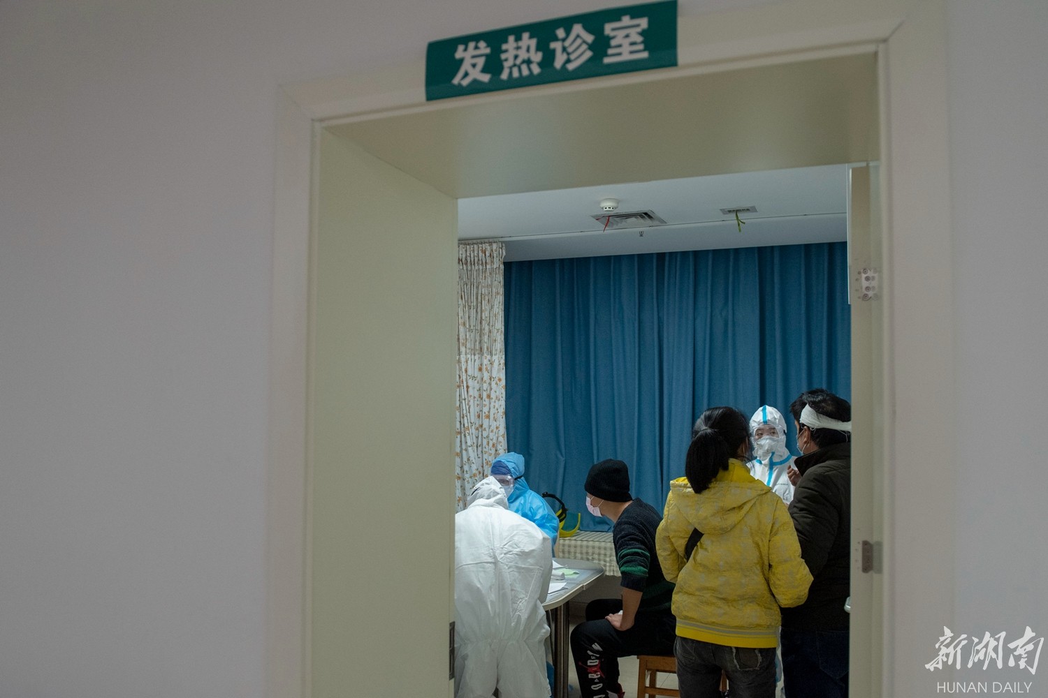 【华声在线】生命守岁，我们众志成城