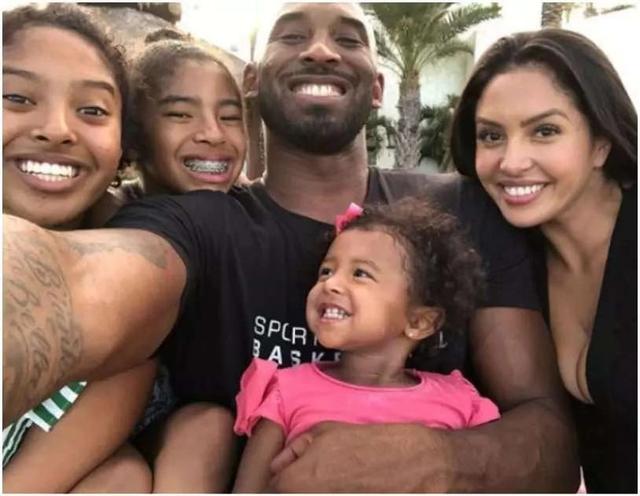 掌上兰州■美国篮球巨星科比坠机去世