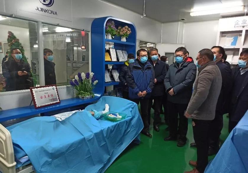 「经济日报」有人春节假期需延长，有人提前开工奔一线：纺织人为疫情防控作贡献！