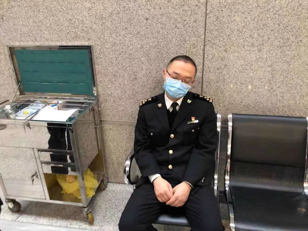 「海关发布」疫情来袭 我们不退