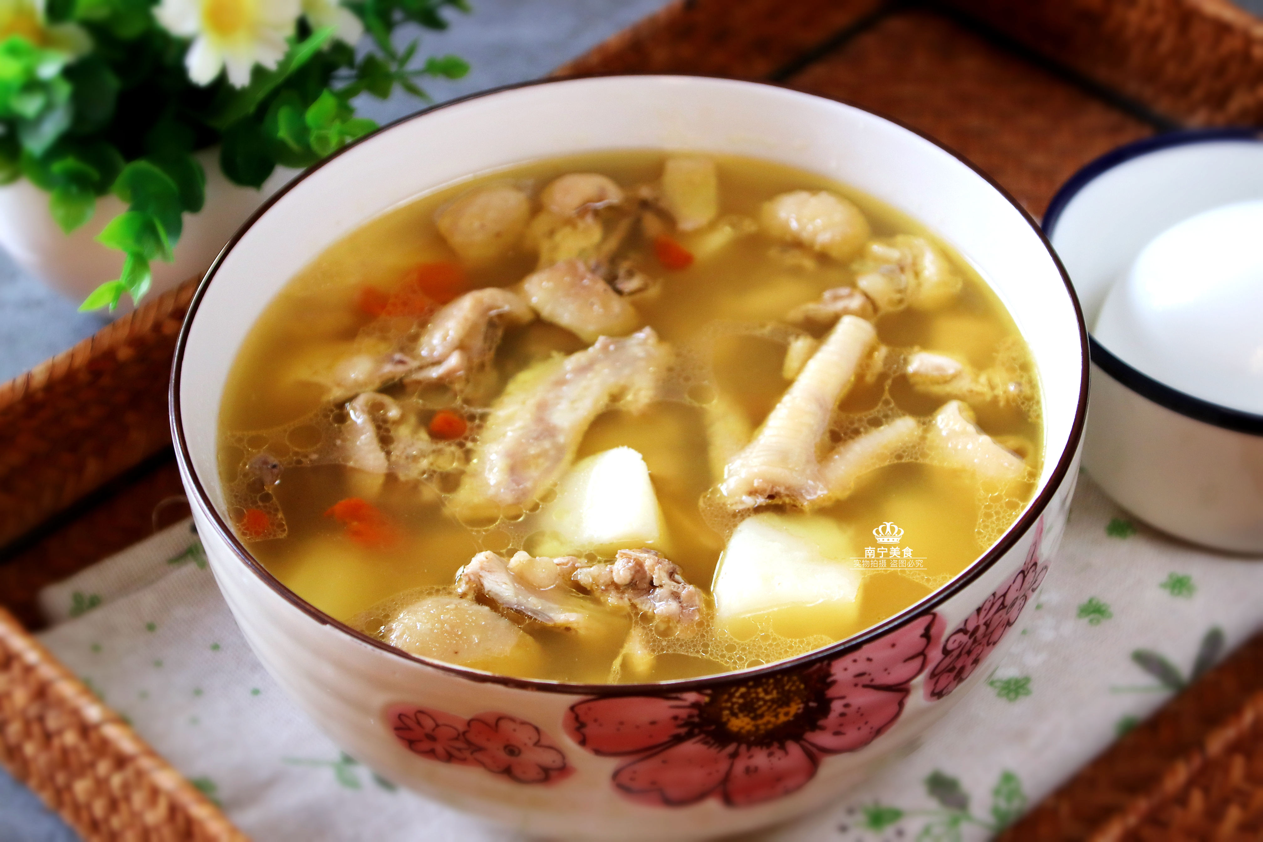 煲鸡汤时和它搭配鸡汤鲜美没腥味健脾养胃助消化滋补赛人参