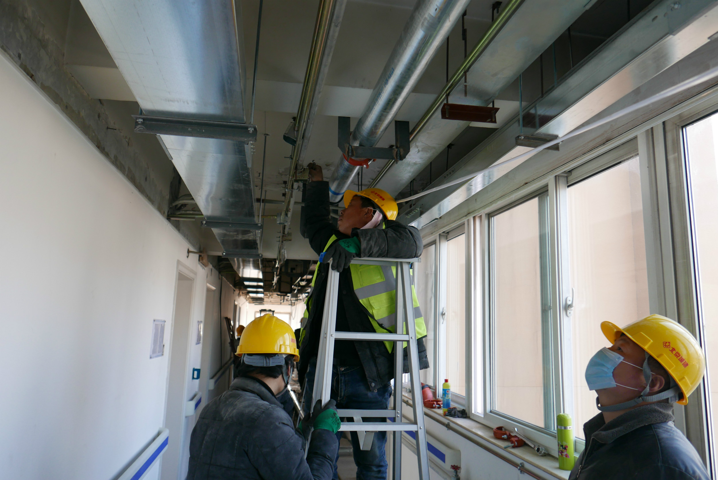 [环球时报]北京昌平小汤山医院开始重建工程 数百名工人入驻施工