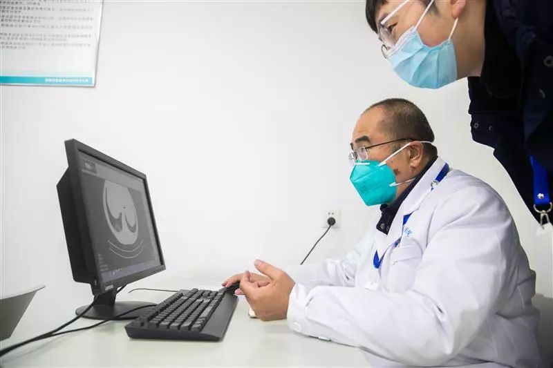 青春武汉：武汉市金银潭医院院长：身患绝症、妻子被感染，抗击疫情最前线奋战30余天