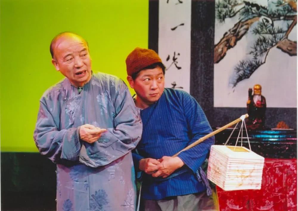 李九松虽然身患糖尿病等多项慢性疾病,被老搭档王汝刚戏称是"药物人"