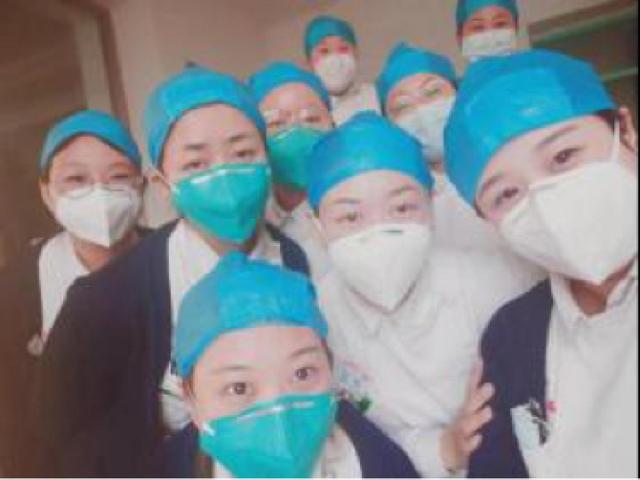 生活报■放弃婚纱不脱白服！胸科医院护士薛美红为抗击疫情推迟婚期
