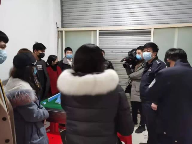 #环球时报#大过年的，我把爸妈举报了