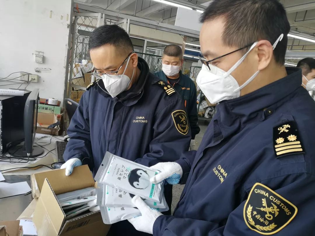 「海关发布」日夜兼程！大批防疫物资已经在路上