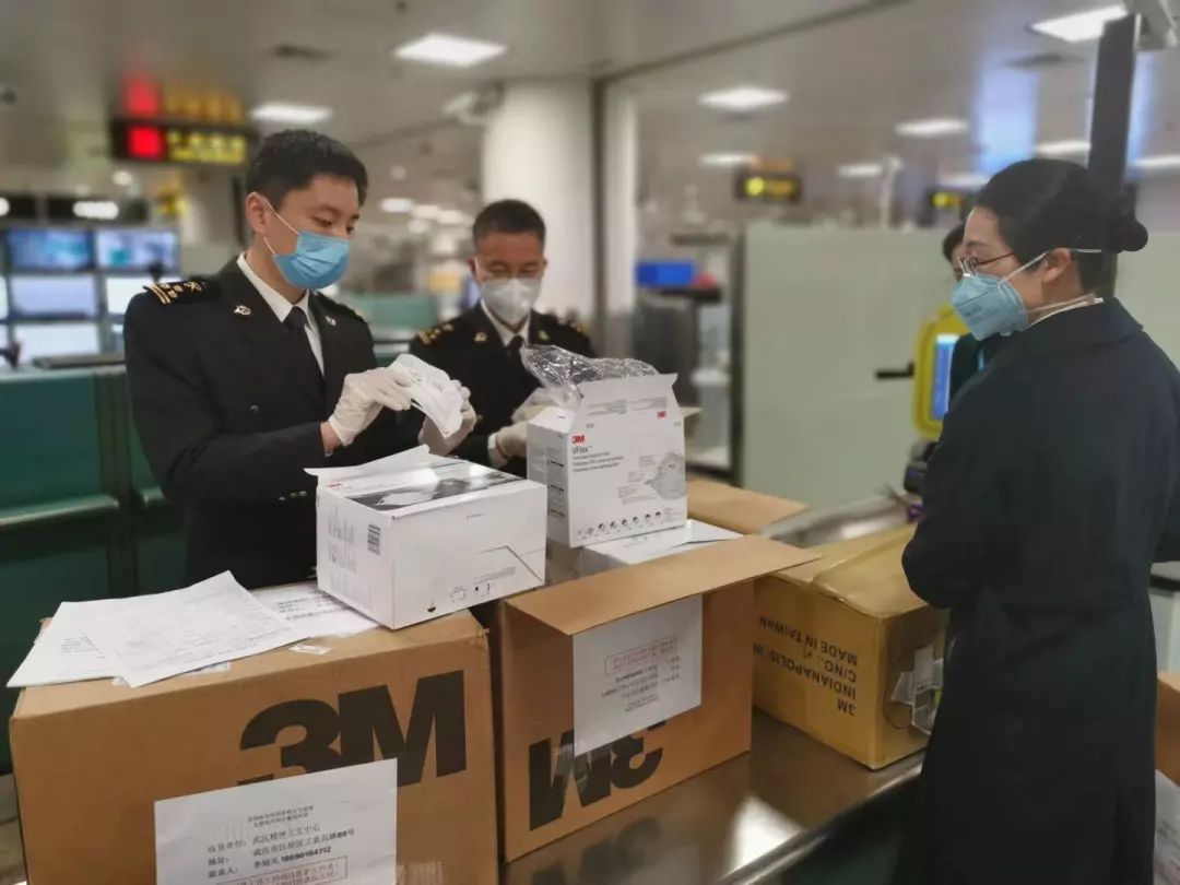 「海关发布」日夜兼程！大批防疫物资已经在路上