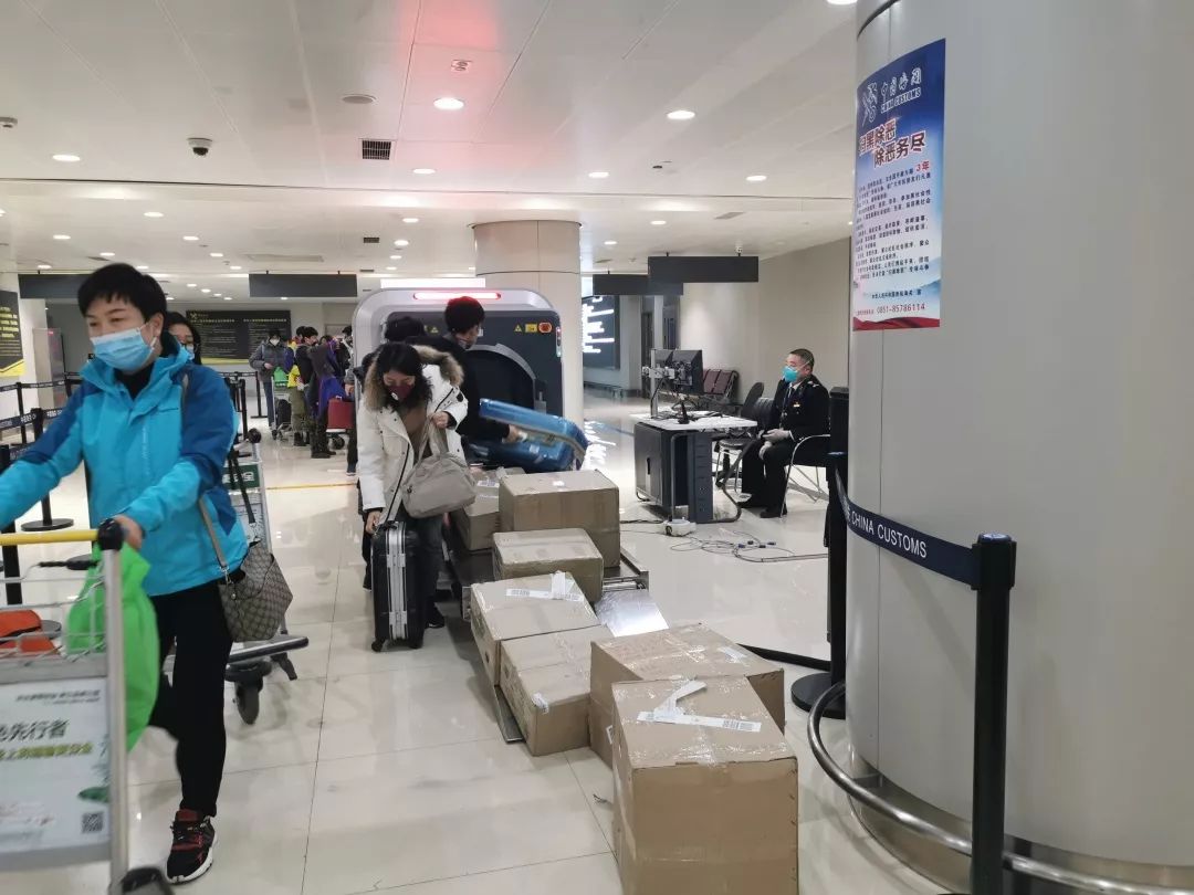 「海关发布」日夜兼程！大批防疫物资已经在路上