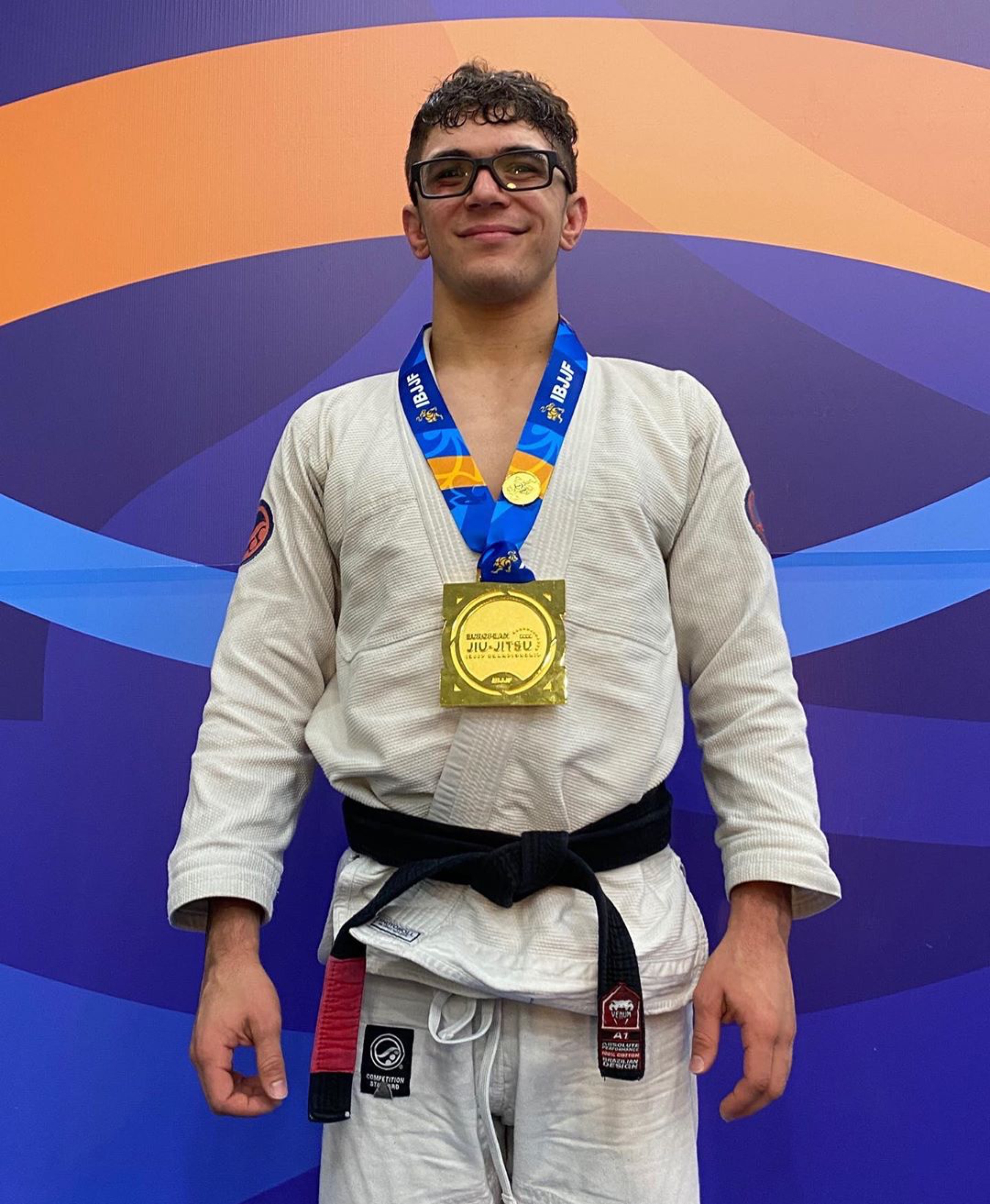 飓浪广州巴西柔术michaelmusumeci用技术征服170kg巨人