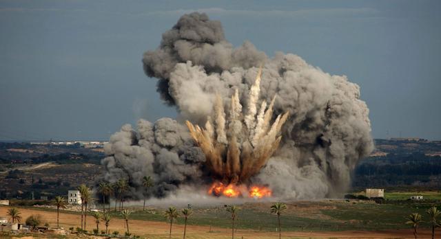 而在地面部队开始行动后,俄军又下令开始密集轰炸,在2小时内发起了130