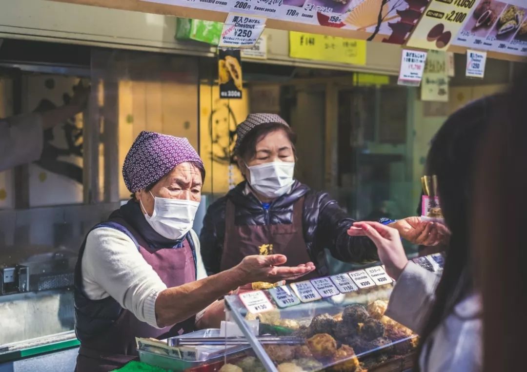 【新周刊】疫情之下，我突然怀念人挤人的旅行