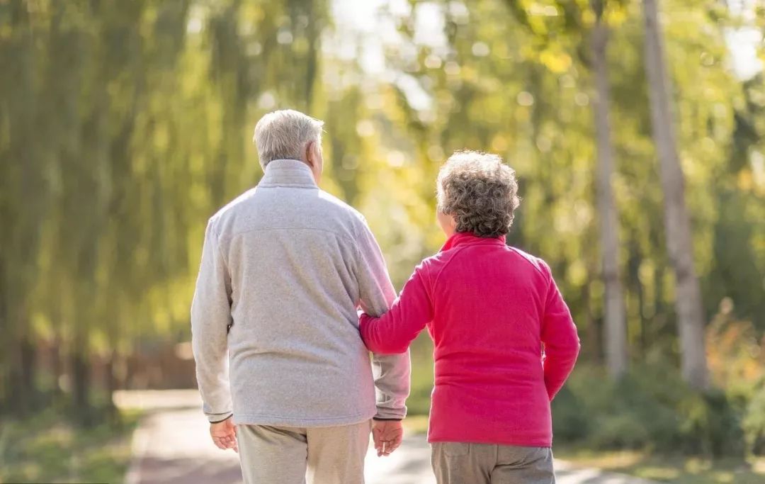 #人民日报#疫情下的老年人如何避免感染？这18个建议转给爸妈看