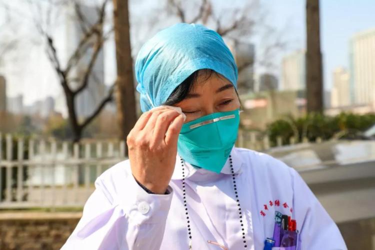 #东胜发布#是她！最早判断出疫情并坚持上报