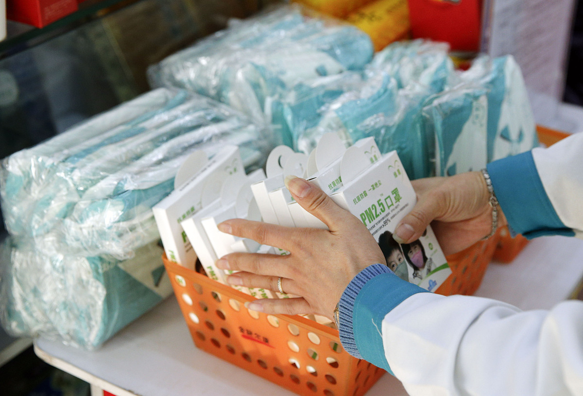 一毛多钱口罩卖两块洛阳一起高价销售一次性医用口罩被查