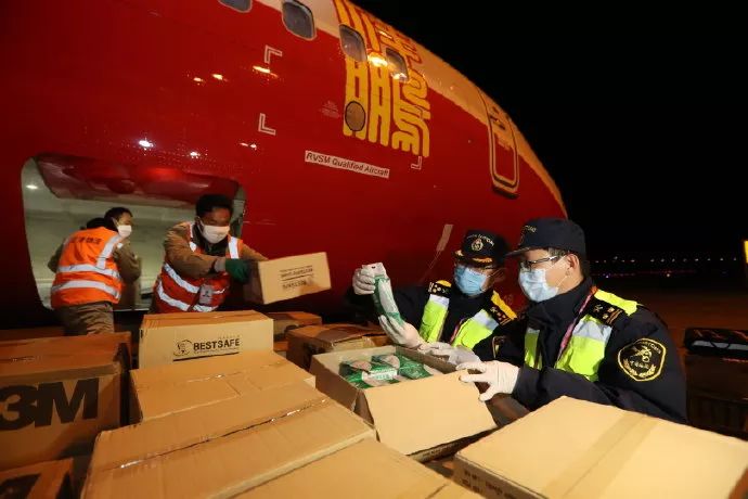 海关发布：防疫物资 源源不断