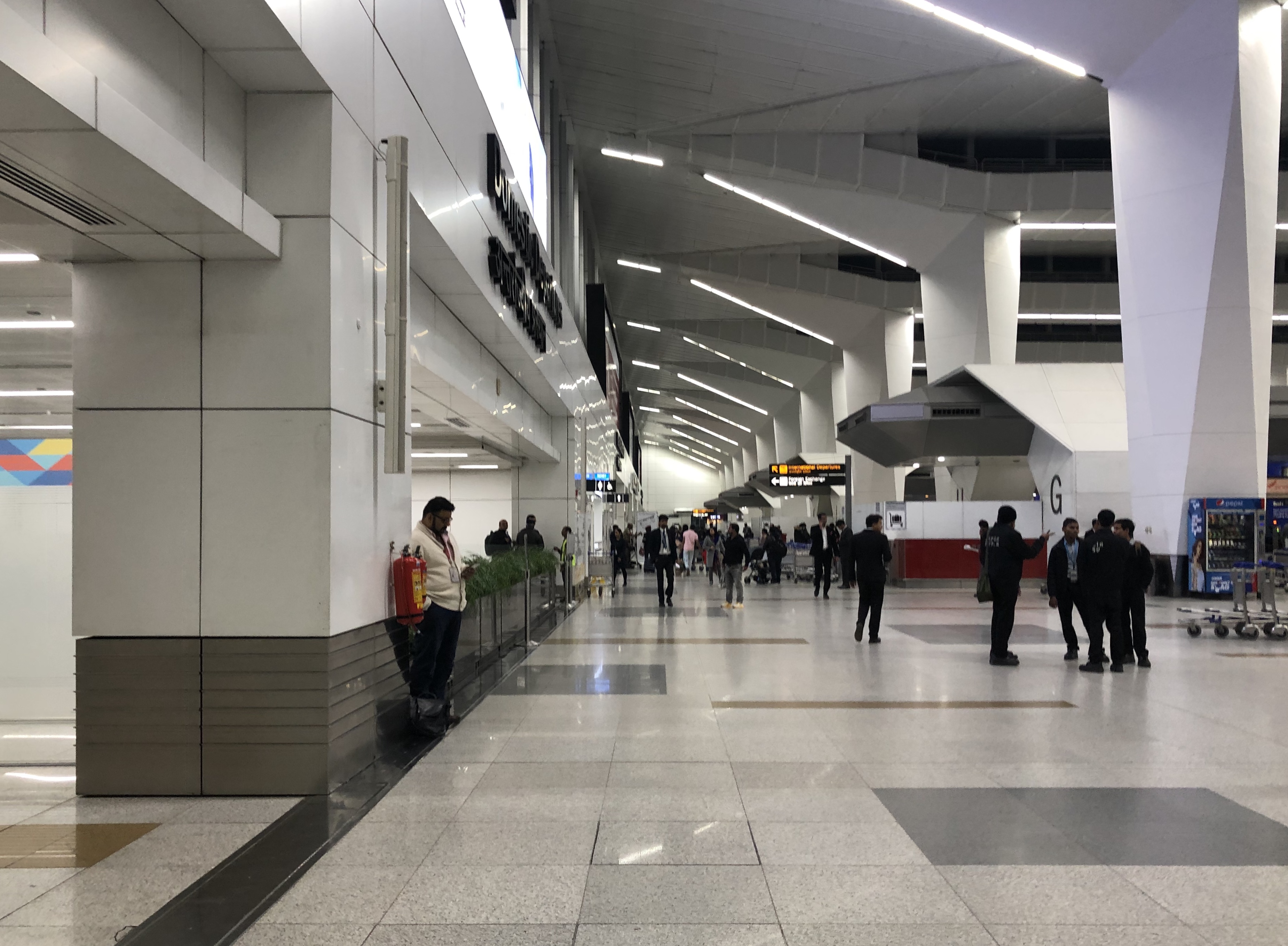 实拍印度首都机场中国游客寥寥无几虽是邻国但却是小众旅行地