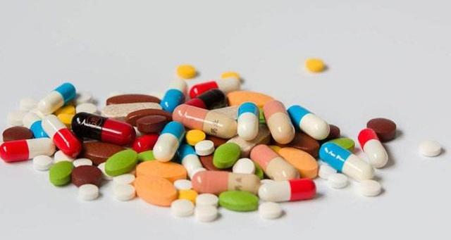 [纵相新闻]李兰娟发现两种药能抑制病毒，这些上市公司正在生产