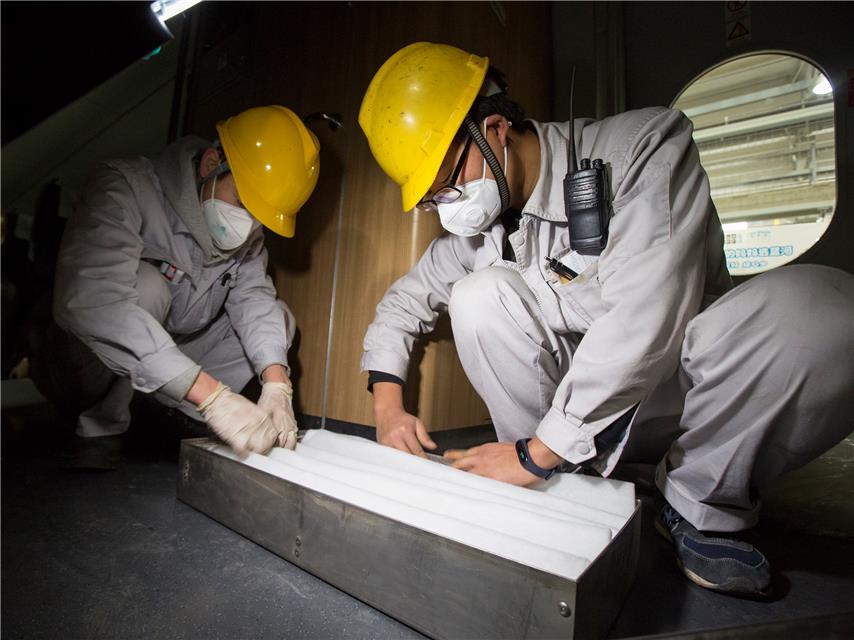 【经济日报】加强动车车体防疫消杀 确保动车“无毒”上线