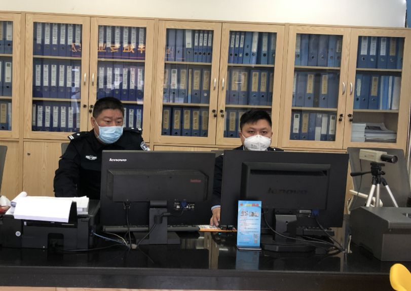 防疫一线的警察群像丨公明派出所民警张广我是社区警长就应守护一方