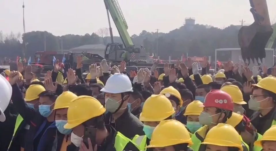 【中国教育报】这部短片火了！全是火神山建造的“内部”视频
