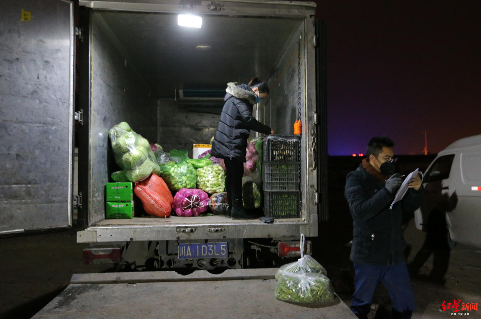 从菜地到超市直击疫情下的成都菜篮子价格稳定货源足