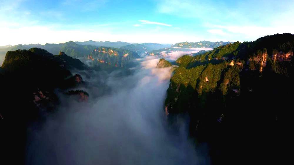 每日诗词巴山夜雨涨秋池这巴山夜雨是中国有个性和独一性的雨