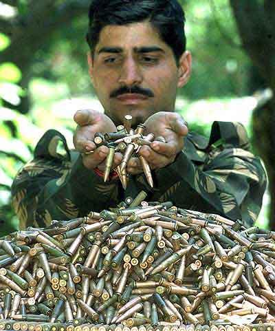 环球时报：国货产量低质量差，印度与保加利亚联合生产轻武器和弹药