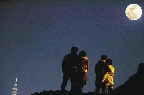 #中国教育报#今日元宵，咱们不闹！带孩子一起看这些诗歌习俗，祈福平安