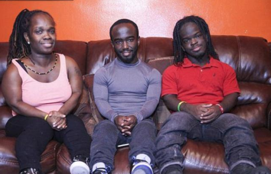 非洲的"袖珍民族",成年人平均身高只有1.3米,女性8岁便能生育