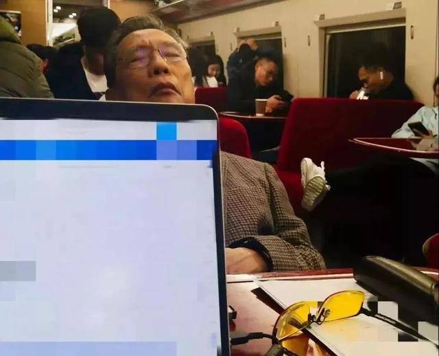 [读者]钟南山、李兰娟成全民偶像背后：我看清了3个真相
