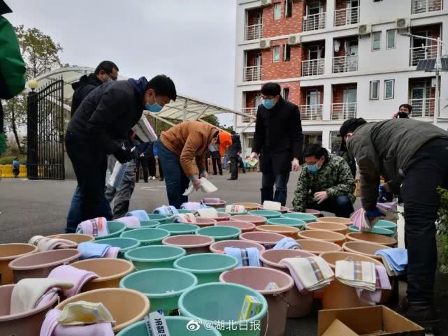 「环球时报」这些武汉高校宿舍，临时征用