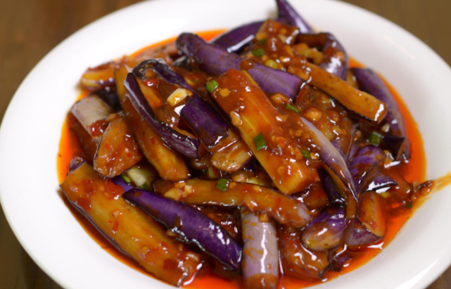 鱼香茄子实在太下饭不仅外形吸引人而且味道也是一级棒