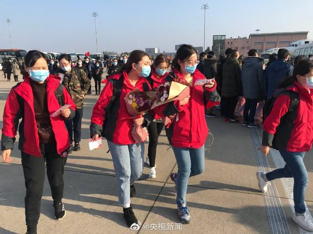 环球时报：今天，12地5136名医护人员奔赴武汉