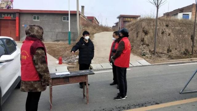 驻守"疫"线的清华博士——记铜川市王益区人民政府副区长杨乐