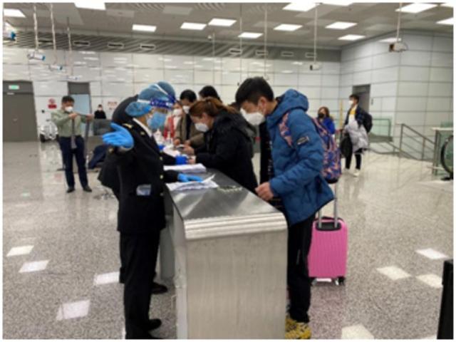 [映象网]“本以为在异地会遭人白眼”没想到武汉籍旅客都爱上了郑州