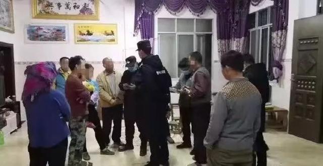 #南国今报#无视禁令，为庆生邀60人聚餐！广西一家4口被罚