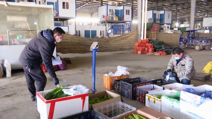 超市批发商配送货物