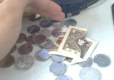 乌鸦校尉@俄罗斯硬核援助上热搜：真的直男，不用念诗